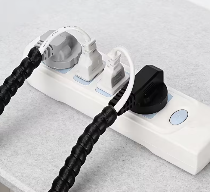 Ridestyle™ – Flexibel Kabelskydd & Ordningsrör (2 Meter)